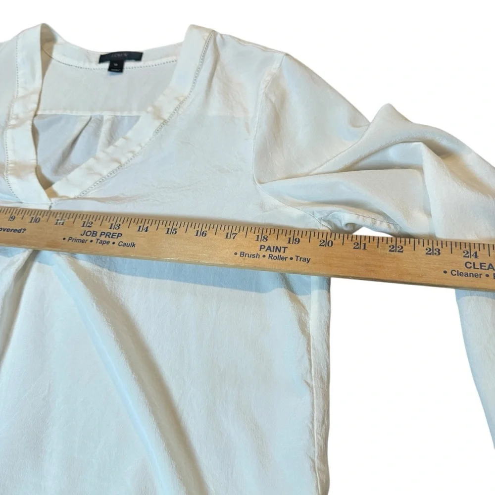 J. Crew Cream 100% silk V-Neck Blouse sz 10‎